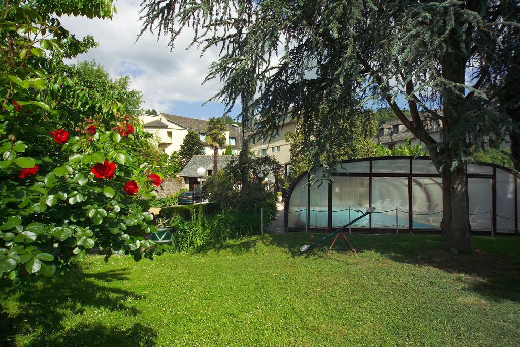 Hotel Du Lion D'Or Entraygues-sur-Truyère Exterior foto