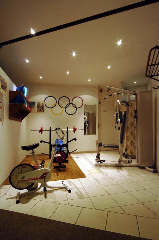Hotel Du Lion D'Or Entraygues-sur-Truyère Habitación foto